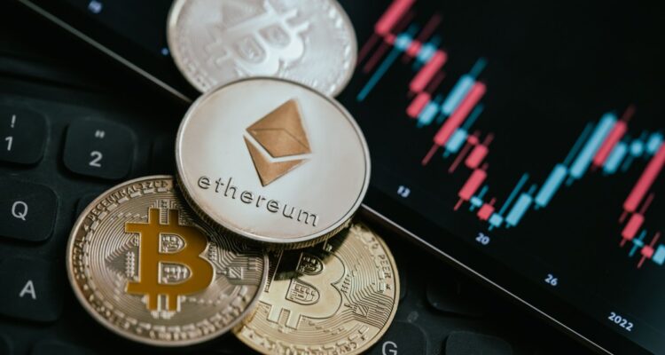 Ethereum Foundation продал 100 ETH, курс альткоина упал на 7,9%