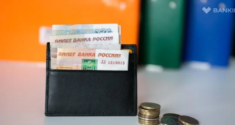 Больше никаких угроз: для МФО могут ввести новые штрафы за «выбивание» денег